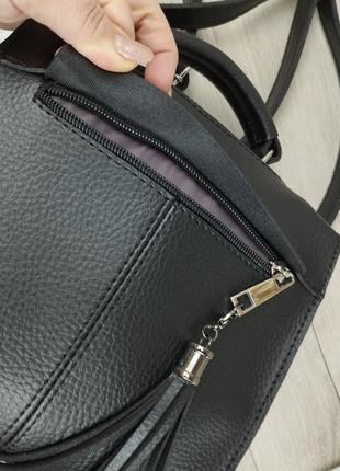 Жіноча сумка-рюкзак чорного кольору8 фото