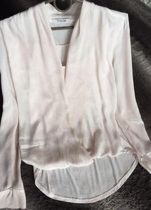 Transfer iталійська неймовірно гарна комбінована блуза пудрового кольору