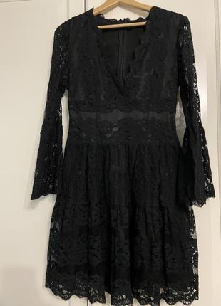 Платье женское черного цвета 36-38 s/m