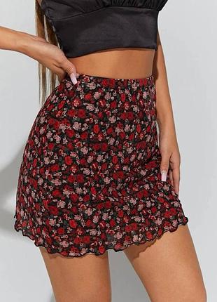 Юбка юбочка мини короткая красная принт цветы цветочки цветок шифон шифоновая