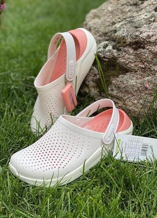 Женские кроксы crocs literide clog white/powder1 фото