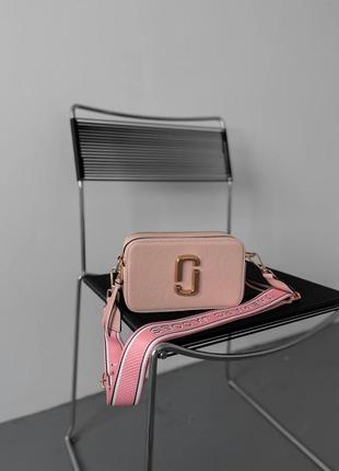 Стильна жіноча сумочка сумка як у барбі світло розова рожева пудрова4 фото