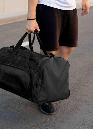 Мужская спортивная сумка everlast plus черная тканевая для тренировок и экипировки на 60 литров9 фото