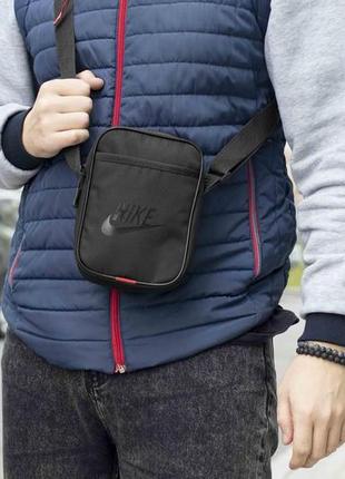 Молодежная мужская тканевая барсетка nike маленький городской мессенджер найк через плечо черный