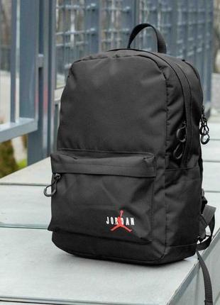 Спортивний рюкзак jordan чоловічий чорний тканинний на 20 літрів повсякденний з відділом для ноутбука8 фото