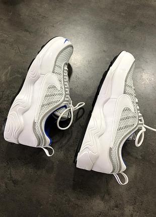 Nike spiridon 2
