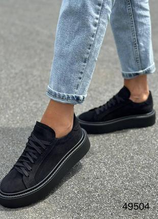 Жіночі натуральні замшеві кеди чорного кольору, замшеві кросівки на шнурівці3 фото