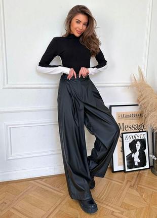 Трендові жіночі штани палаццо з еко-шкіри розміри норма та батал1 фото