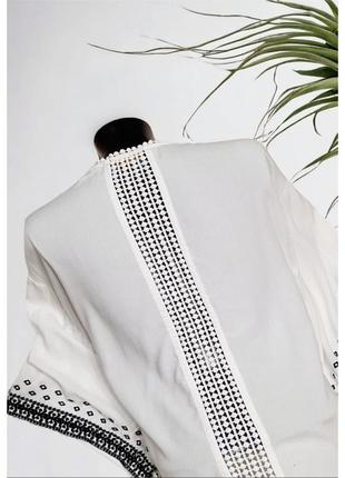 Блуза накидка белая с вышивкой marks&spencer с кисточками5 фото