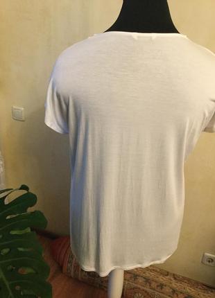 Белая нарядная вискозная футболка с шифоновой вставкой george, размер 242 фото