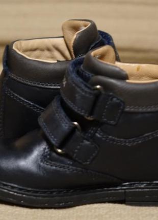 Утепленные темно-синие кожаные ботинки geox respira waterproof италия 23 р.5 фото