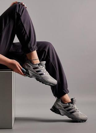 Жіночі кросівки adidas marathon tr 26 light grey black4 фото