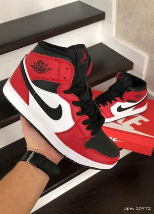 Мужские кроссовки nike air jordan 1 retro white black red