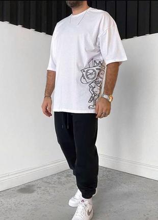 Молодіжний чоловічий повсякденний костюм футболка зі стильним принтом і штани спортивний якісний комплект