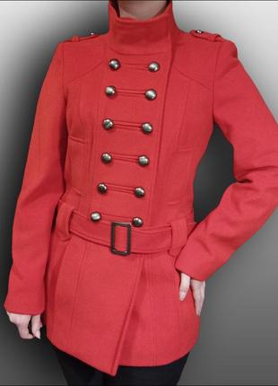 Червоне двубортне пальто, куртка1 фото