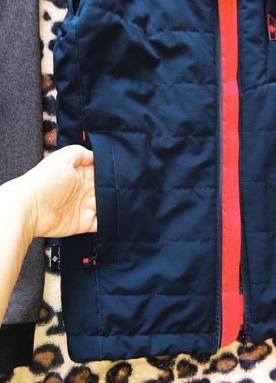 Класна демі куртка-жилетка columbia на хлопця ,розм 38(м)10 фото