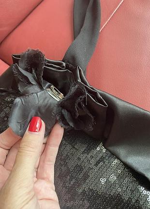 Трендова сукня з бахромою і квіткою4 фото