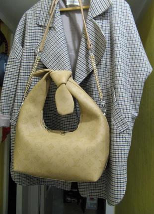 Сумка  lous vuitton