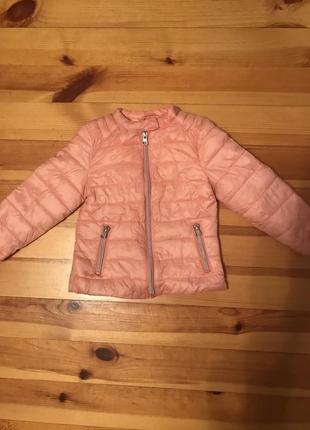 Курточка демисезонная