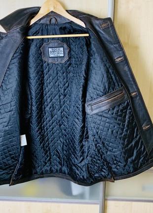 Кожаная куртка