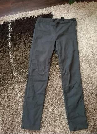 Стильные брюки серые h&m