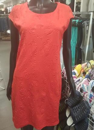 Червона сукня 42 р