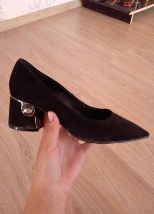 Замшеві туфлі лодочки