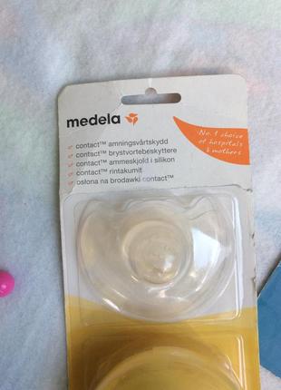 Накладки для годування з футляром, medela2 фото