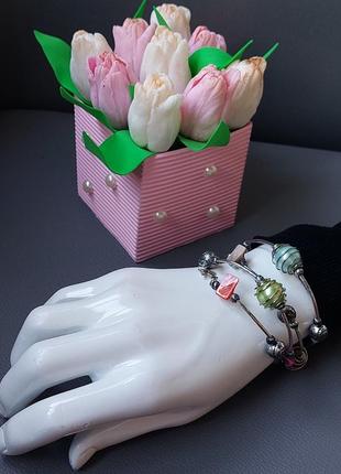 Стильный браслет на руку