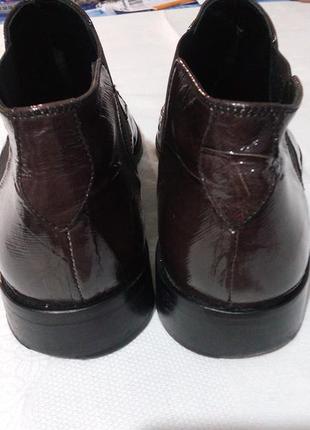 Лаковані демісезонні шкіряні черевики челсі pasito6 фото