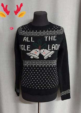 Красивый тематический свитерок к зимним  праздникам clokhouse