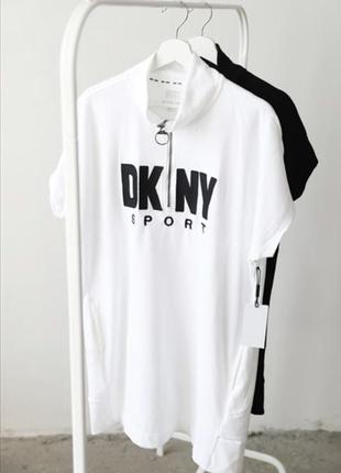 Белое платье с надписью в спортивном стиле dkny2 фото