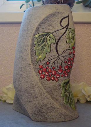 Ваза ручной роботы девушка калина