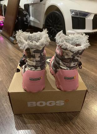 Детские зимние сапоги bogs 4