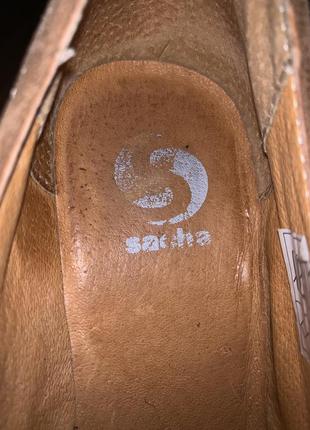 Новые замшевые ботиночки/туфельки  на танкетке бренд sacha8 фото