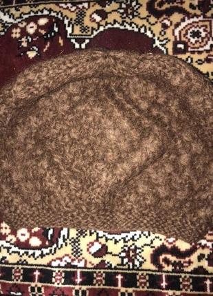 Вязаная коричневая шапка ручной работы натуральные шерстяные нитки