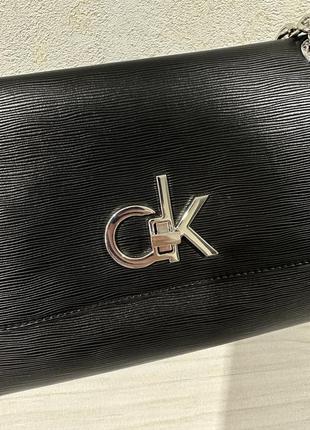 Сумка из коллекции calvin klein.7 фото