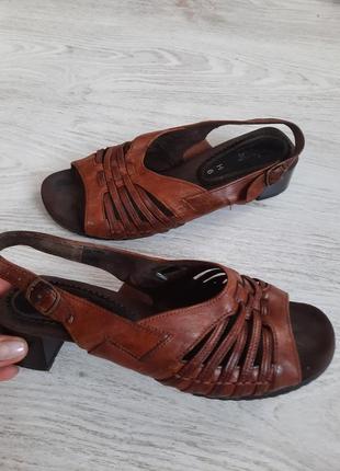 Кожаные босоножки босоніжки сандали gabor