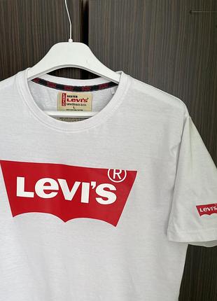 ‼️футболка levi's белая размер l