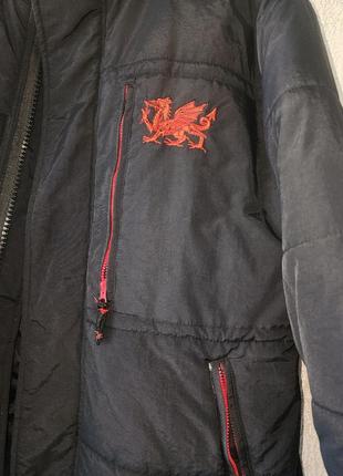 Куртка курточка дутая с драконом в китайском стиле с вышивкой2 фото