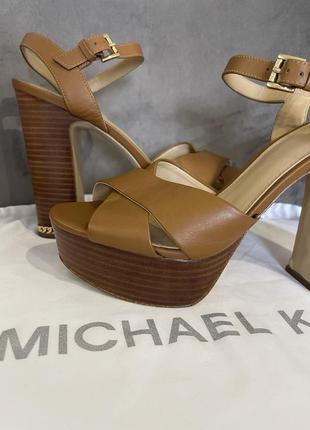 Босоножки на каблуке michael kors4 фото