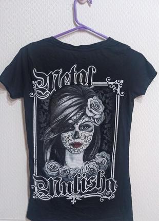 Крутая женская футболка metal mulisha