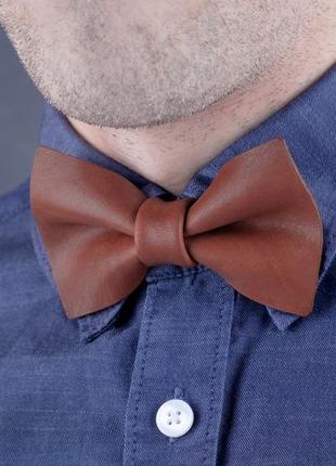 Шкіряна краватка-метелик ручної роботи