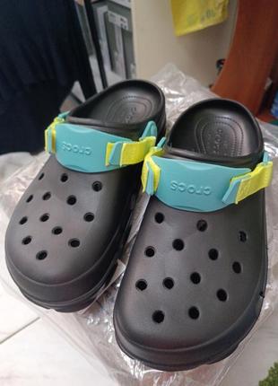 Шльопанці crocs