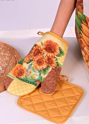 Текстильный кухонный набор xopc-m «добрая хозяйка»: фартук+прихватки+перчатка3 фото