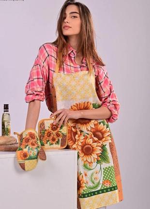 Текстильный кухонный набор xopc-m «добрая хозяйка»: фартук+прихватки+перчатка