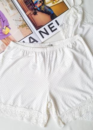 Пижама intimissimi комплект топ + шорты из нежной вискозы и кружева4 фото
