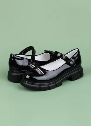 Туфли для девочек wl1714-1 экокожа лак массивная подошва черные стильные3 фото