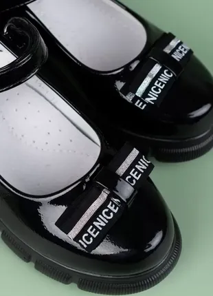 Туфли для девочек wl1714-1 экокожа лак массивная подошва черные стильные5 фото