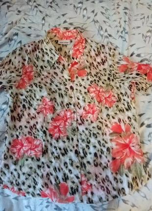 Блузка легка прозора